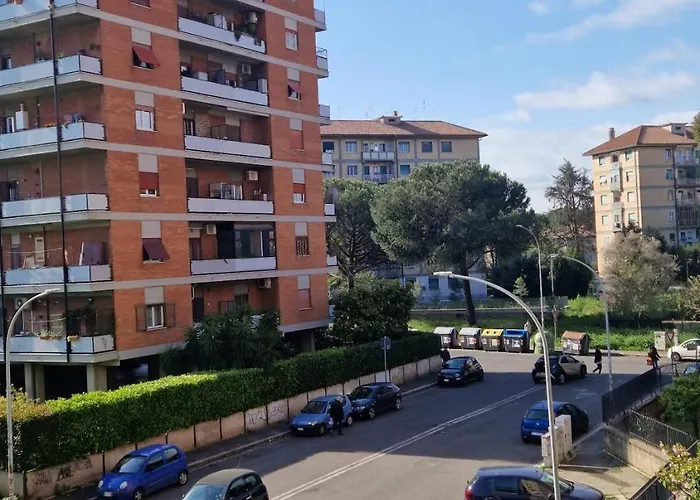 Bright With Balcony - Metro C 3 Min - Colosseum 15 Min - Self Check-in Rome
