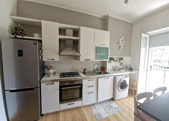 Appartement Bright With Balcony - Metro C 3 Min - Colosseum 15 Min - Self Check-in